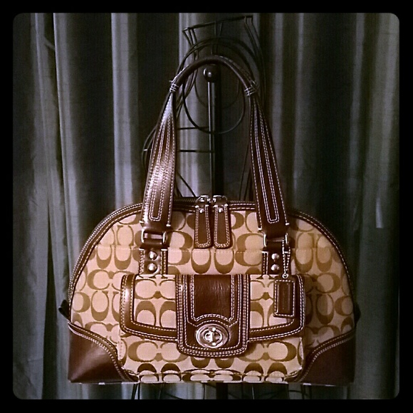 Coach Hampton Tan Signature Zip Satchel - LN - Picture 1 of 8